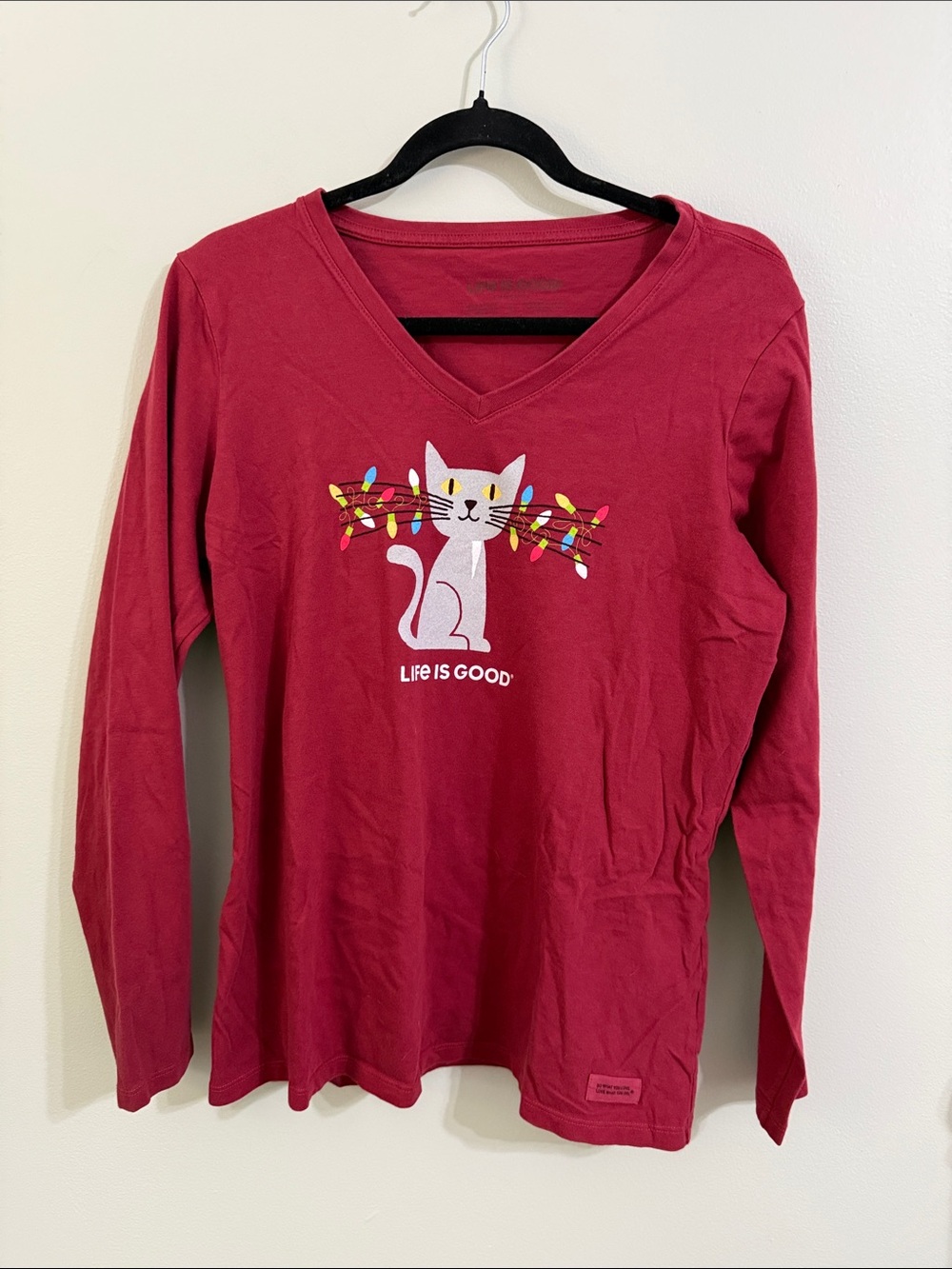 Life Is Good Red Long-Sleeve V-Neck Cat Lights Tee